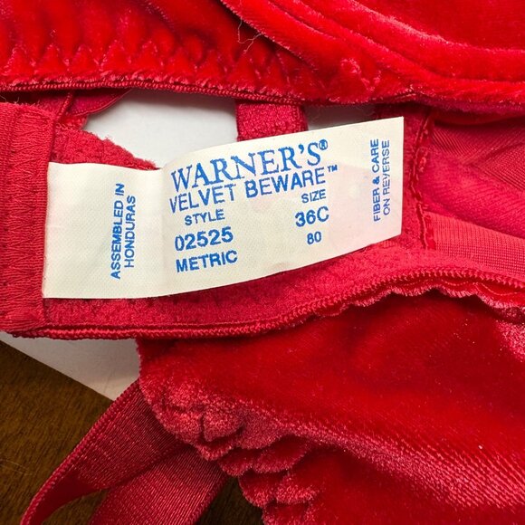 Warners Velvet Beware 36C Red Underwire Bra #02525 Rare Vintage - Picture 3 of 3